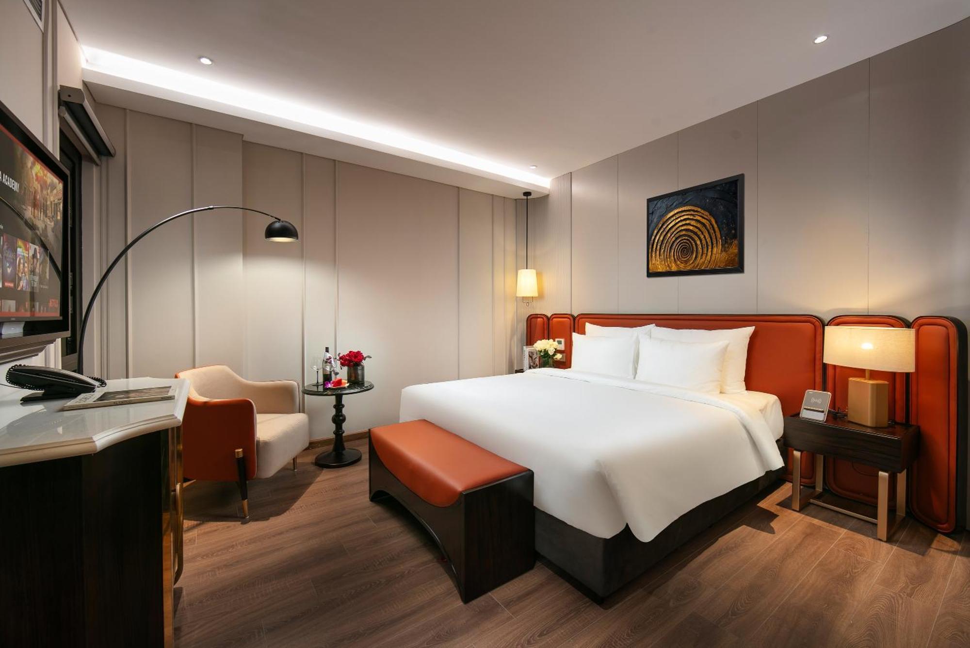 Le Premier Hotel & Rooftop Bar Hanoi Exteriör bild