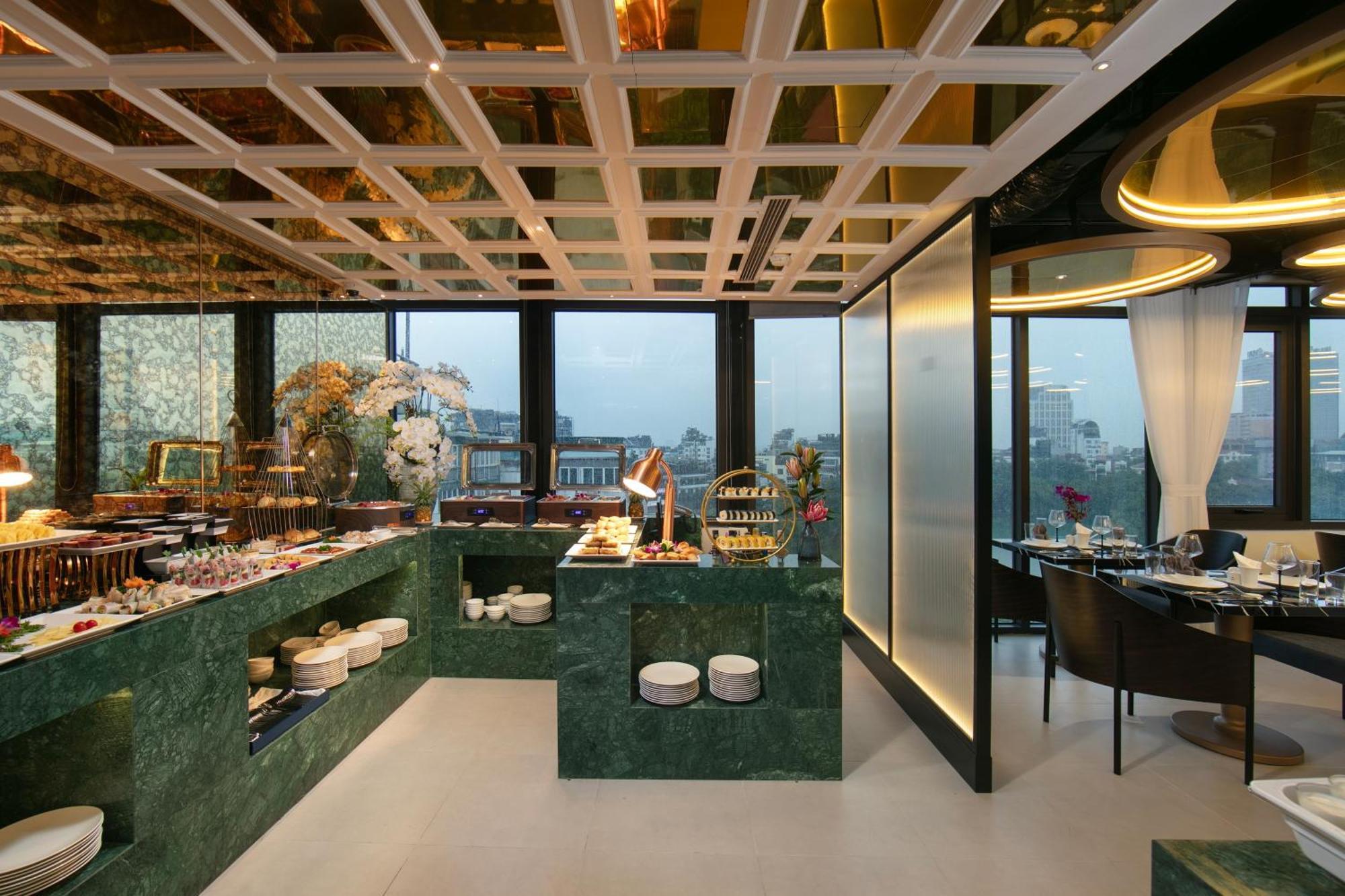 Le Premier Hotel & Rooftop Bar Hanoi Exteriör bild